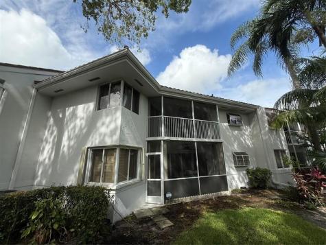 9237 NW 9th Place Plantation FL 33324