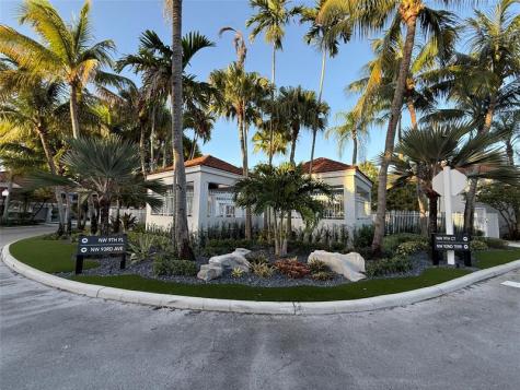 9237 NW 9th Place Plantation FL 33324