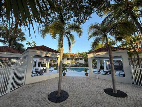 9237 NW 9th Place Plantation FL 33324