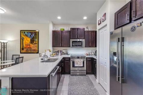4216 N Dixie Highway Oakland Park FL 33334