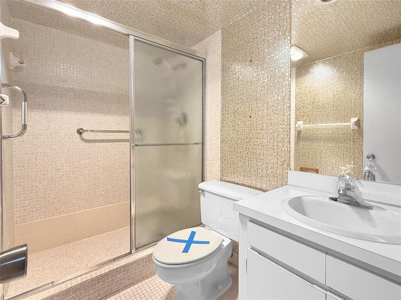 605 Oaks Drive Pompano Beach FL 33069