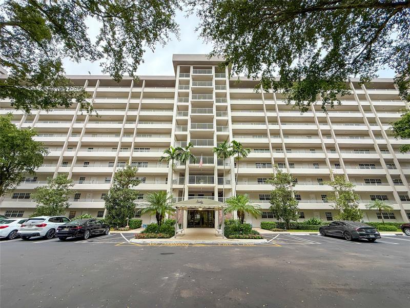 605 Oaks Drive Pompano Beach FL 33069