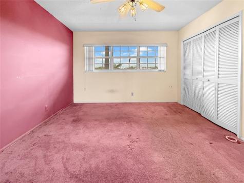 605 Oaks Drive Pompano Beach FL 33069