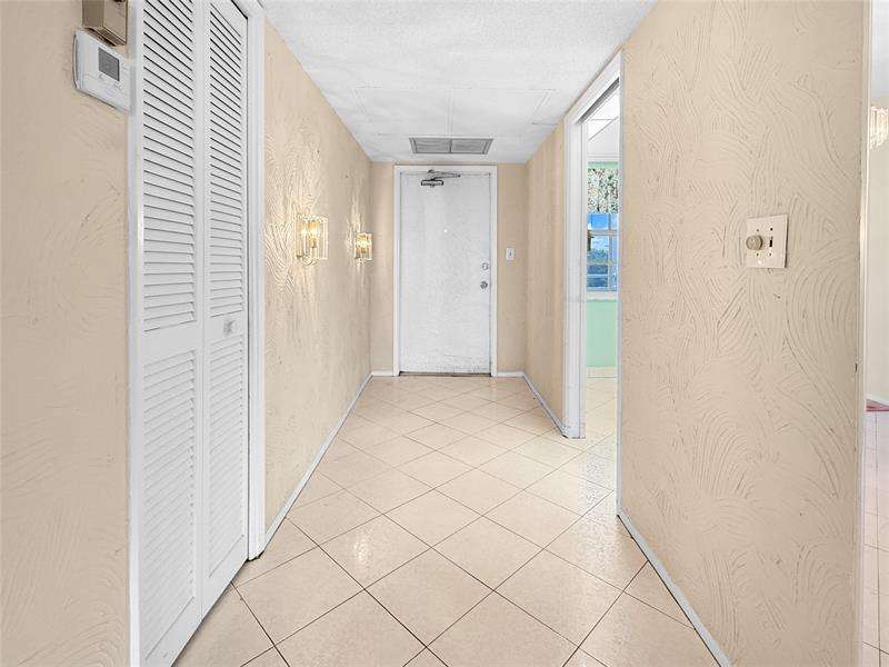 605 Oaks Drive Pompano Beach FL 33069