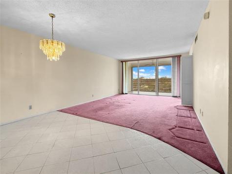 605 Oaks Drive Pompano Beach FL 33069