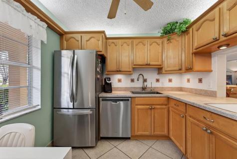 101 NW 76th Avenue Margate FL 33063