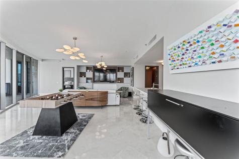 5959 Collins Avenue Miami Beach FL 33140