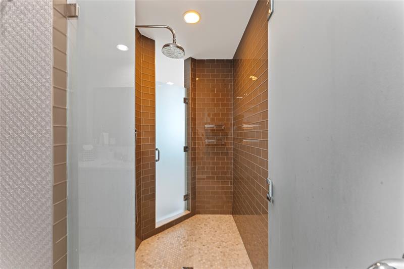 5959 Collins Avenue Miami Beach FL 33140