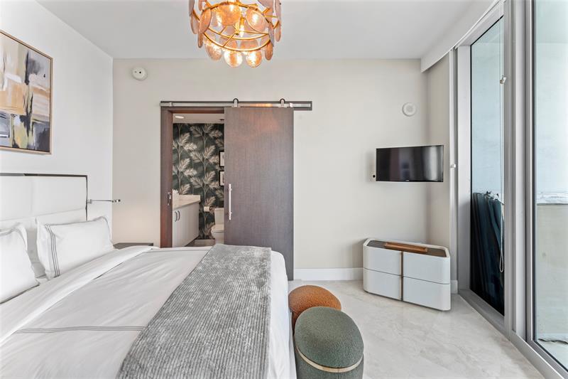 5959 Collins Avenue Miami Beach FL 33140