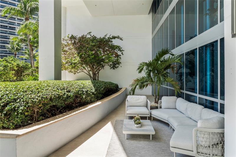 5959 Collins Avenue Miami Beach FL 33140