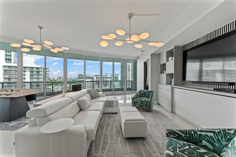 5959 Collins Avenue Miami Beach FL 33140