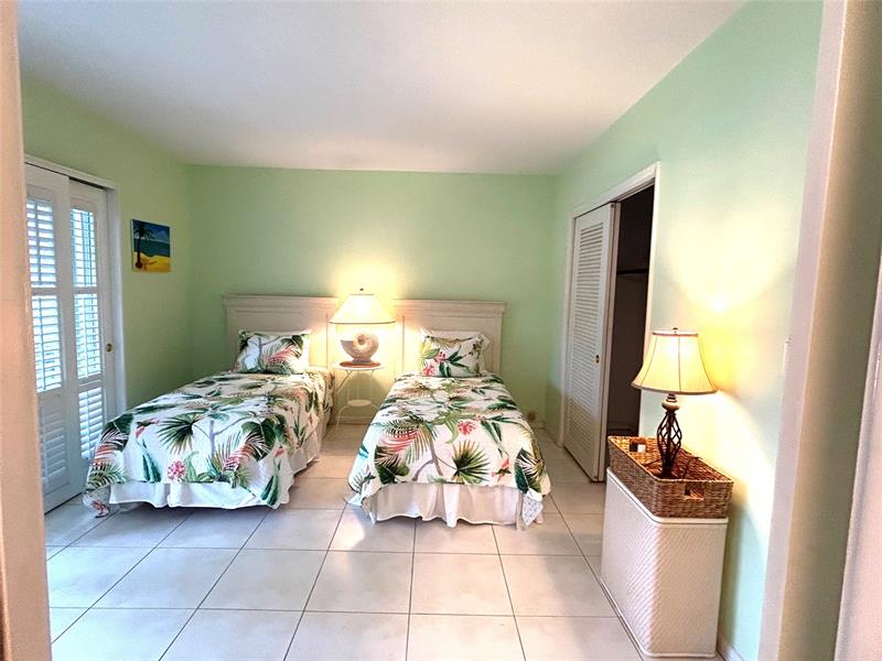 2050 NE 39th Street Lighthouse Point FL 33064