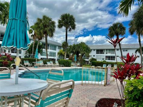 2050 NE 39th Street Lighthouse Point FL 33064