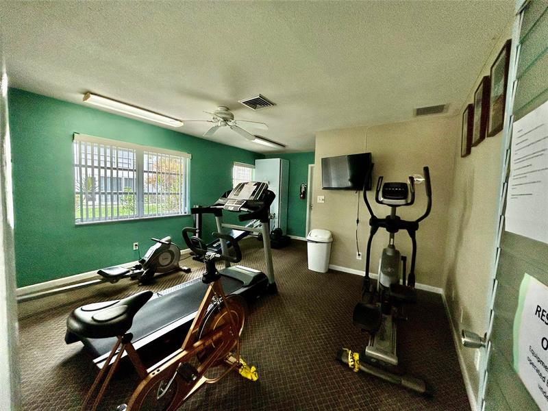 2050 NE 39th Street Lighthouse Point FL 33064