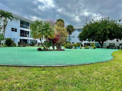 2050 NE 39th Street Lighthouse Point FL 33064