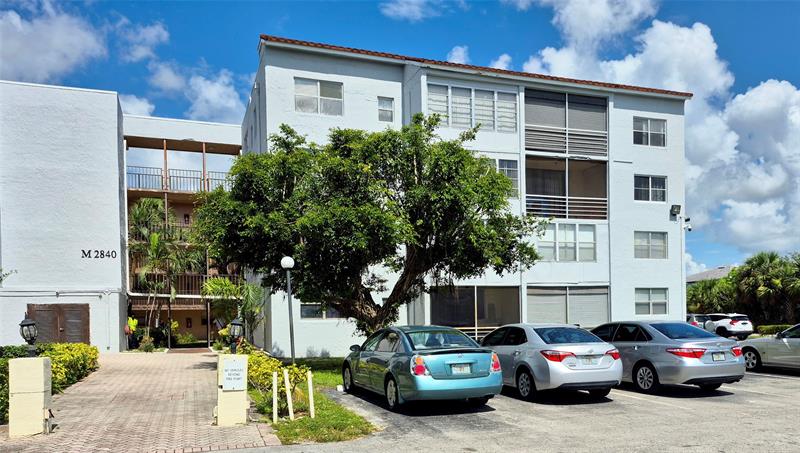 2840 Somerset Drive Lauderdale Lakes FL 33311