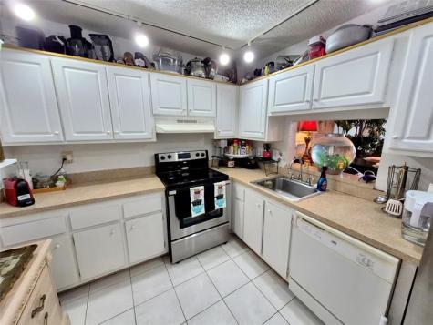 2840 Somerset Drive Lauderdale Lakes FL 33311