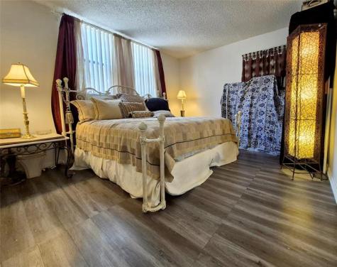 2840 Somerset Drive Lauderdale Lakes FL 33311