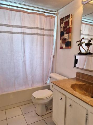 2840 Somerset Drive Lauderdale Lakes FL 33311