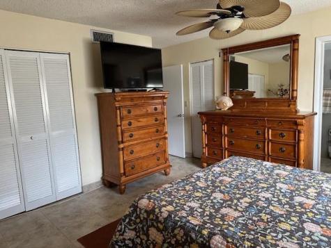 808 SE 7th Street Deerfield Beach FL 33441