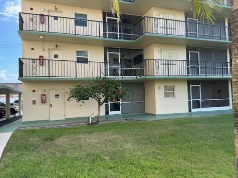 808 SE 7th Street Deerfield Beach FL 33441