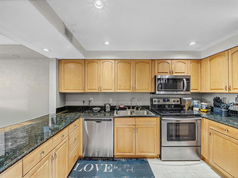 4500 N Federal Highway Lighthouse Point FL 33064