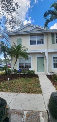 5602 NW 99th Way Coral Springs FL 33076