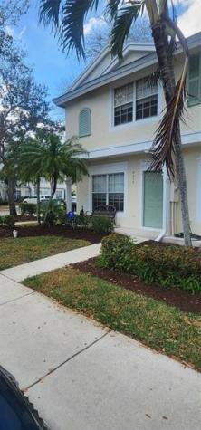 5602 NW 99th Way Coral Springs FL 33076