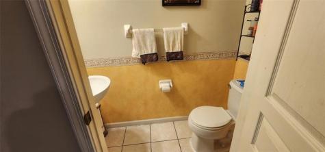 5602 NW 99th Way Coral Springs FL 33076