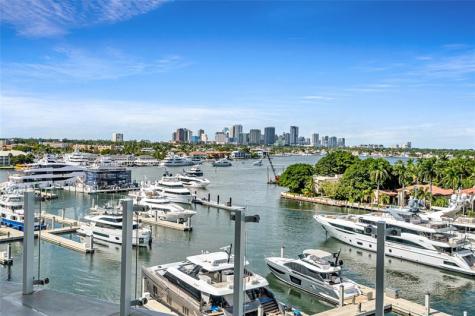 2241 SE 17th Street Fort Lauderdale FL 33316