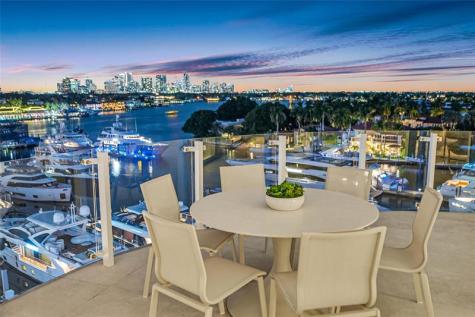 2241 SE 17th Street Fort Lauderdale FL 33316