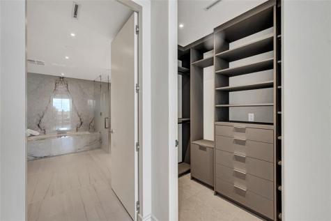 2241 SE 17th Street Fort Lauderdale FL 33316