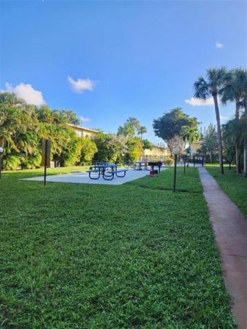 610 SE 2nd Avenue Deerfield Beach FL 33441