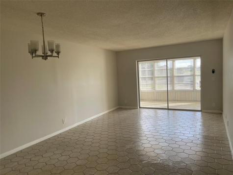1005 Country Club Drive Margate FL 33063