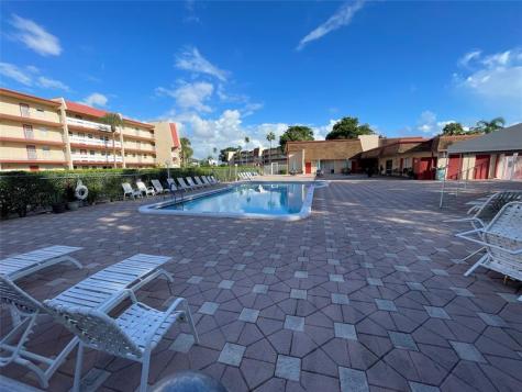 1005 Country Club Drive Margate FL 33063