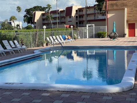 1005 Country Club Drive Margate FL 33063