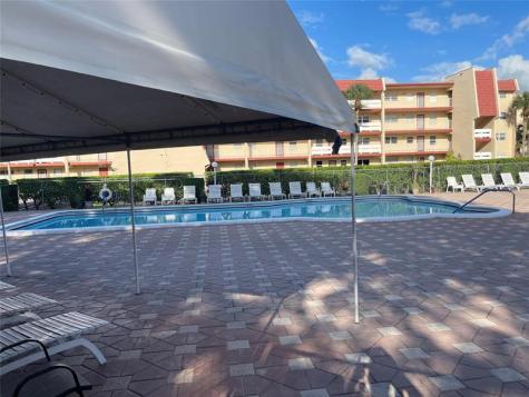 1005 Country Club Drive Margate FL 33063