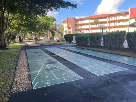 1005 Country Club Drive Margate FL 33063