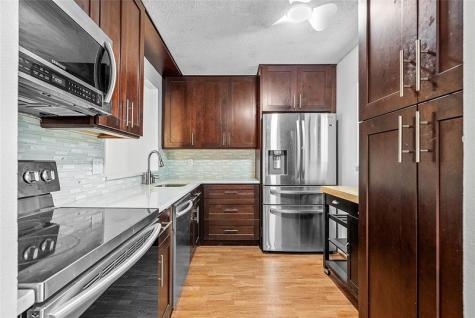 5280 Las Verdes Circle Delray Beach FL 33484