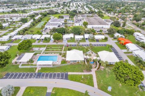 2751 E Golf Boulevard Pompano Beach FL 33064
