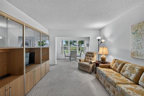 2751 E Golf Boulevard Pompano Beach FL 33064