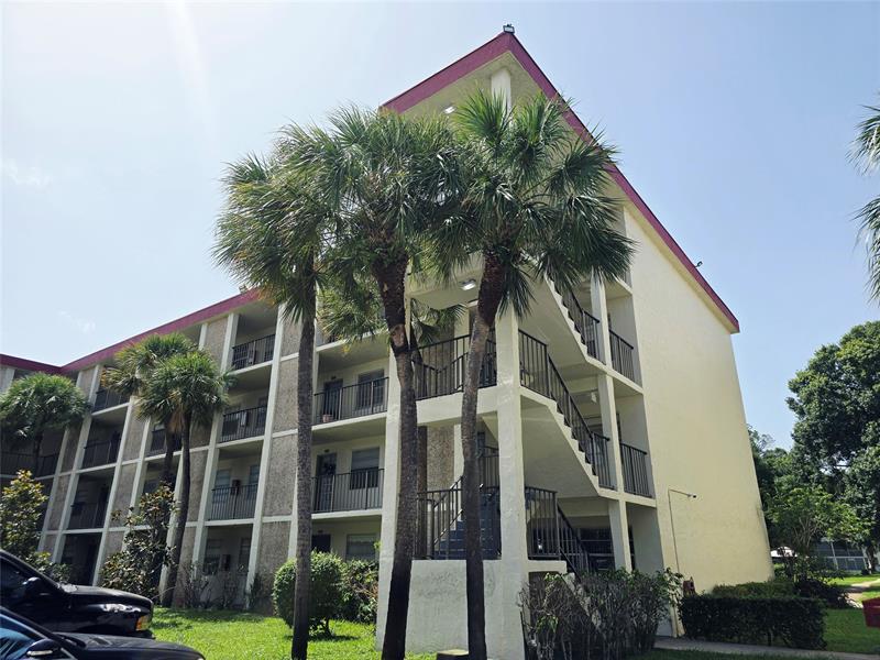 3000 NW 48th Terrace Lauderdale Lakes FL 33313