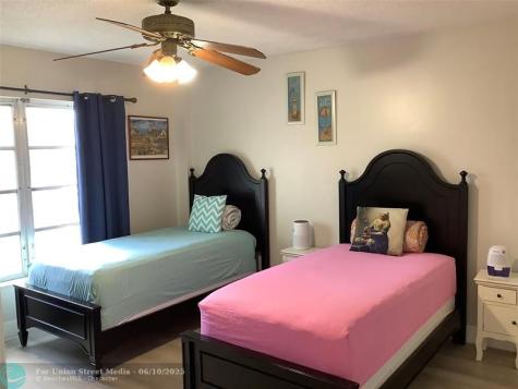 4174 Inverrary Drive Lauderhill FL 33319