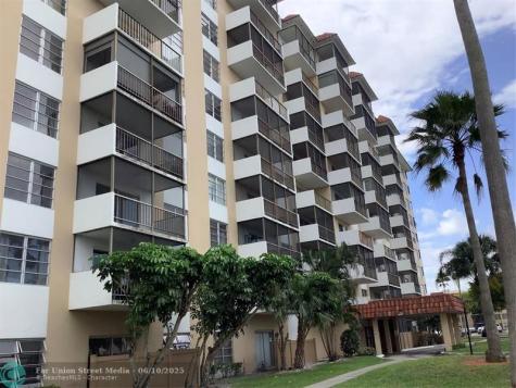 4174 Inverrary Drive Lauderhill FL 33319