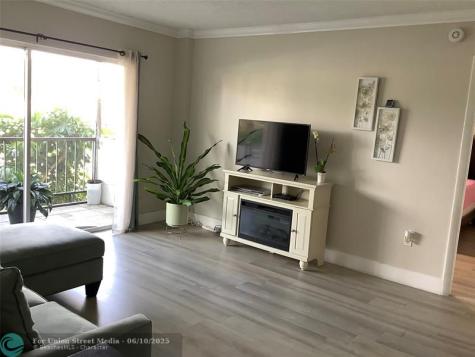 4174 Inverrary Drive Lauderhill FL 33319