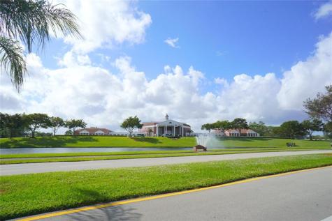 4029 Newport H Deerfield Beach FL 33442