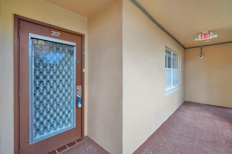 9301 Sunrise Lakes Boulevard Sunrise FL 33322