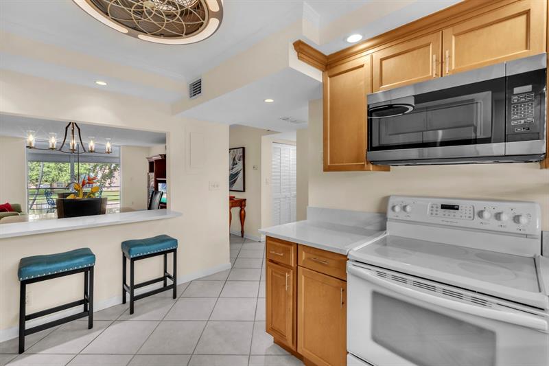 9301 Sunrise Lakes Boulevard Sunrise FL 33322