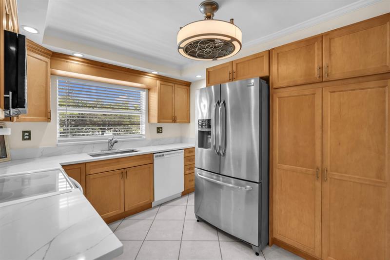 9301 Sunrise Lakes Boulevard Sunrise FL 33322