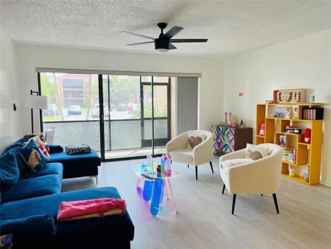 4040 N Hills Drive Hollywood FL 33021